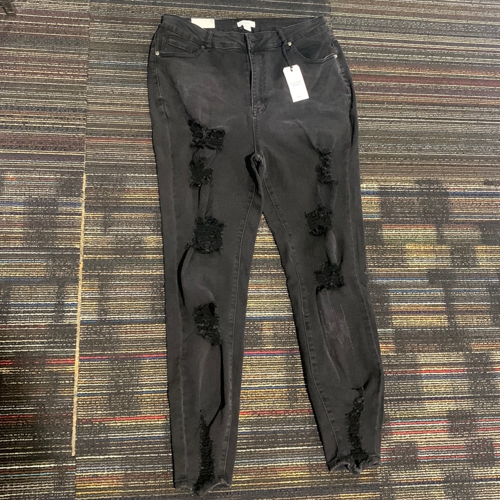 Forever 21 Women’s Size 14 Black High Rise Jeans